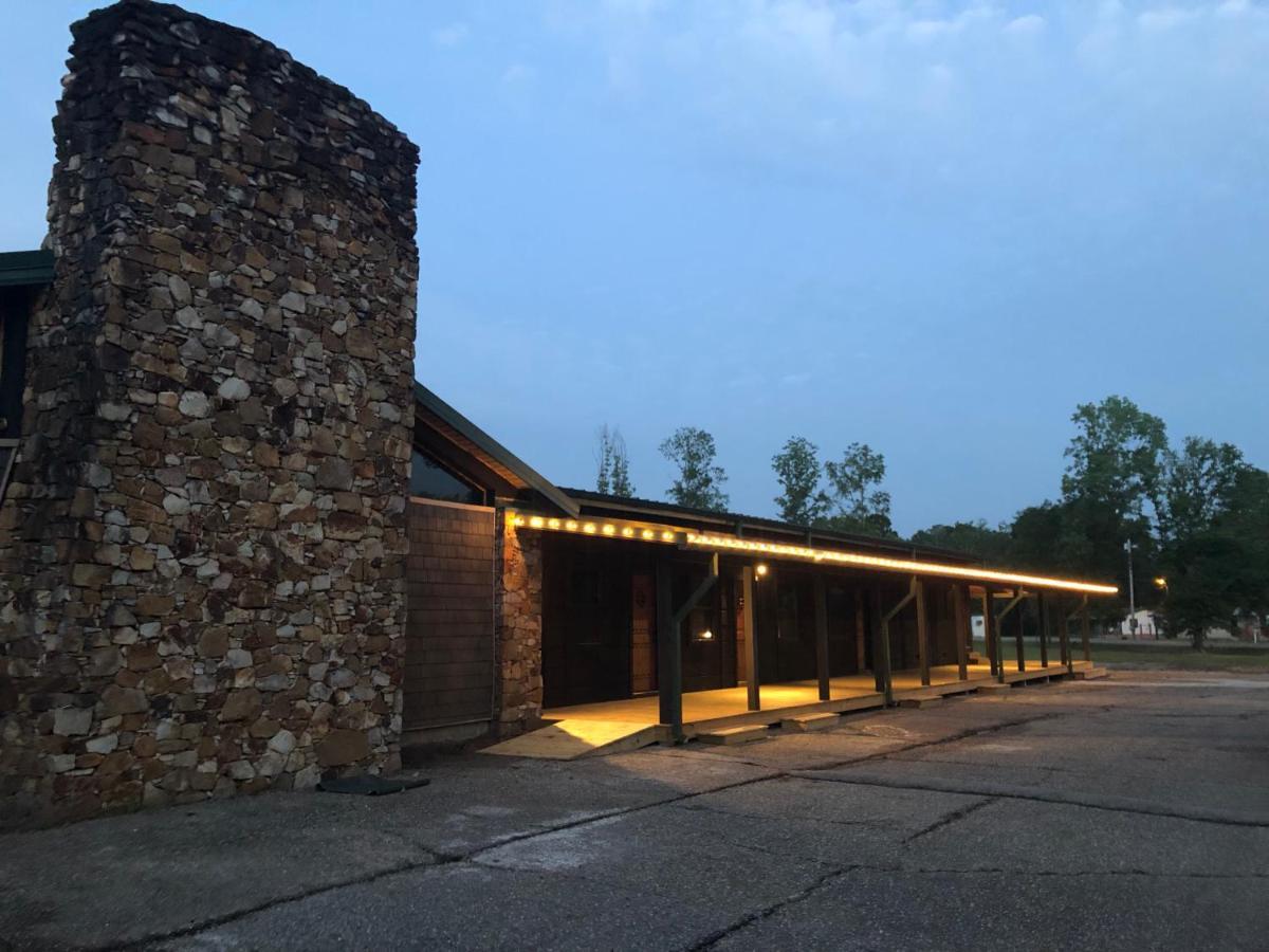 Samantha's Timber Inn Murfreesboro Bagian luar foto